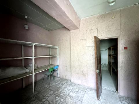 комерційна за адресою Миру, 7