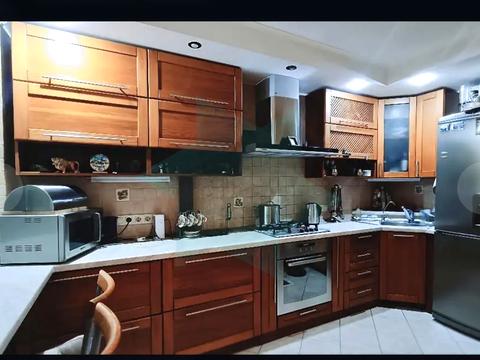 квартира за адресою Юрія Кондратюка вул. (Комунарівська), 7
