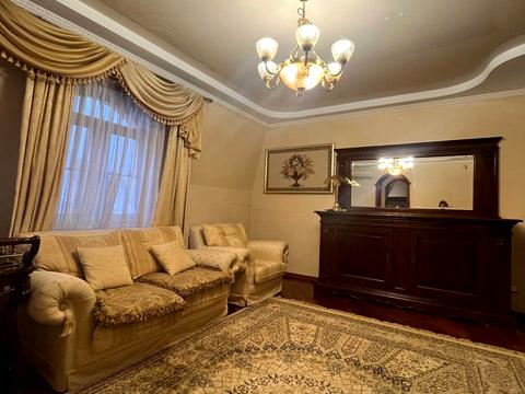 квартира за адресою Почайнинська вул., 25/49