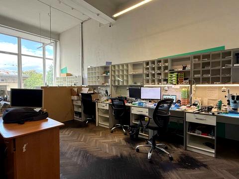 комерційна за адресою Січових Стрільців вул., 42