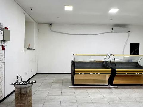 комерційна за адресою Надрічна вул., 221а