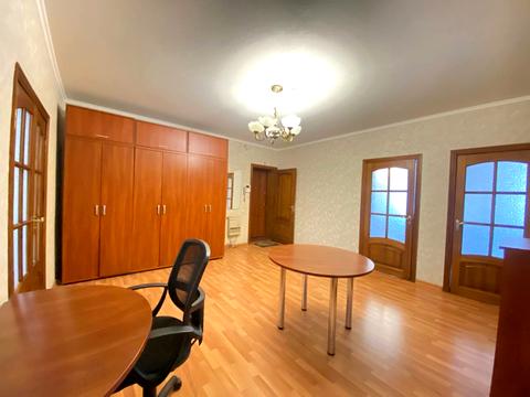 квартира за адресою Костянтинівська вул., 10