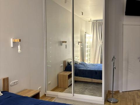 квартира по адресу Вице-адмирала Азарова ул. (Вице-адмирала Азарова), 8а