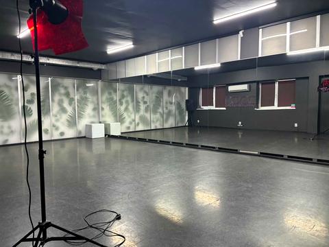 комерційна за адресою Промислова вул., 50б
