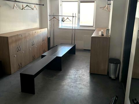 комерційна за адресою Промислова вул., 50б
