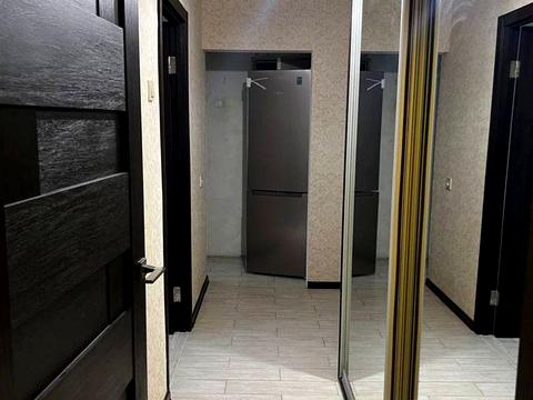 квартира за адресою Космодромна вул., 3
