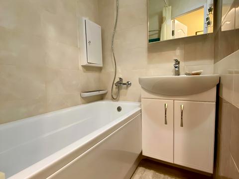 квартира за адресою Лесі Українки бульв., 12