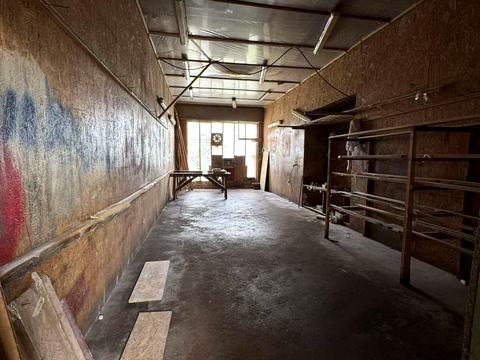 комерційна за адресою Складська, 3