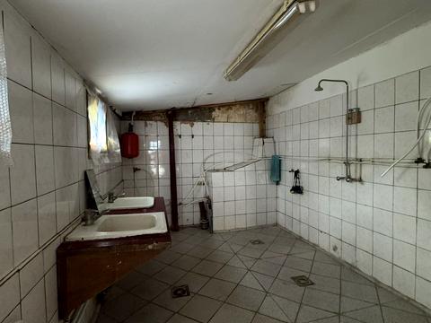 комерційна за адресою Складська, 3