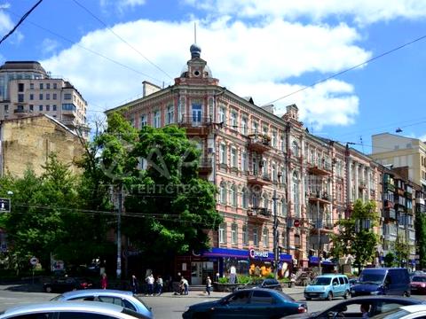 комерційна за адресою Саксаганського вул., 84-86