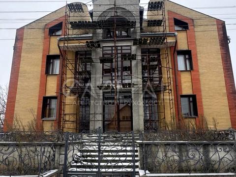коммерческая по адресу Посольська, 7