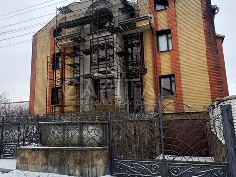 коммерческая по адресу Посольська, 7