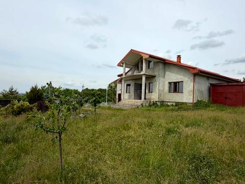 дом по адресу Центральна, 8