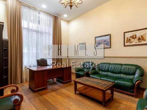 комерційна за адресою Старонаводницька вул., 6-Б