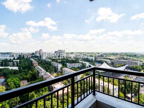 комерційна за адресою Джона Маккейна вул. (Івана Кудрі), 26