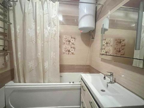 квартира за адресою Середньофонтанська вул., 19б
