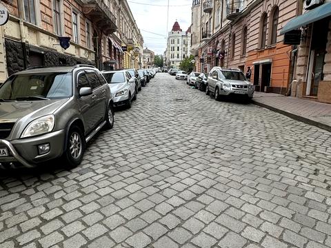 коммерческая по адресу Заньковецкой ул., 17