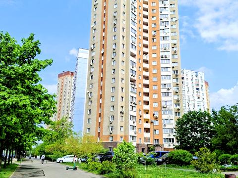 квартира за адресою Драгоманова вул., 1-Б