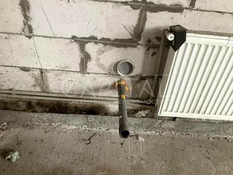 комерційна за адресою Польова вул., 1