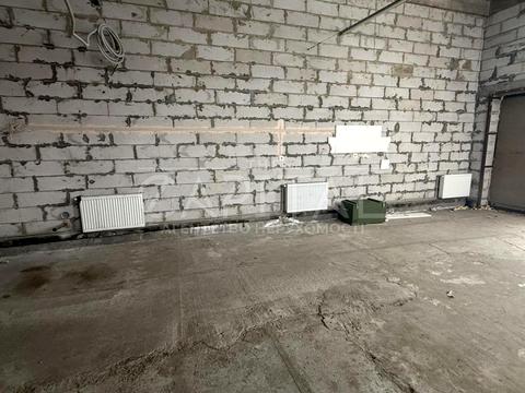 комерційна за адресою Польова вул., 1