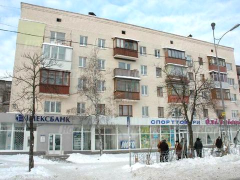 коммерческая по адресу Верховной Рады бульв., 33
