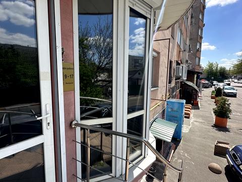 комерційна за адресою Соборна вул., 46