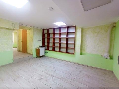 комерційна за адресою Саксаганського вул., 41-В