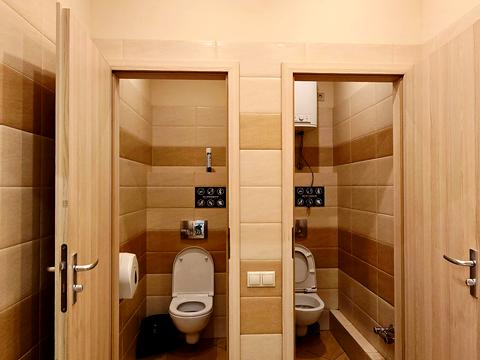 комерційна за адресою Спаська вул., 7