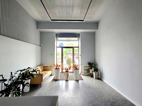 комерційна за адресою Спаська вул., 7