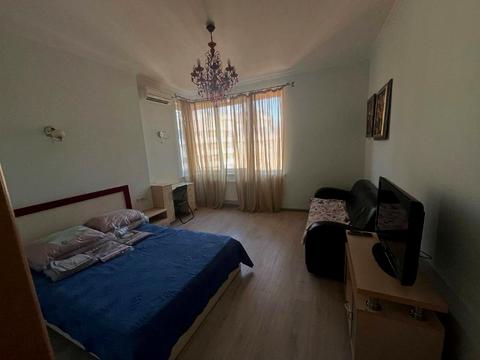 квартира за адресою Середньофонтанська вул., 19б