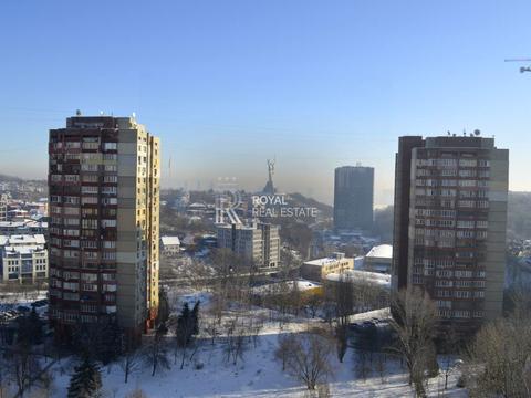 комерційна за адресою Старонаводницька вул., 6