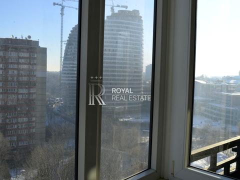 комерційна за адресою Старонаводницька вул., 6