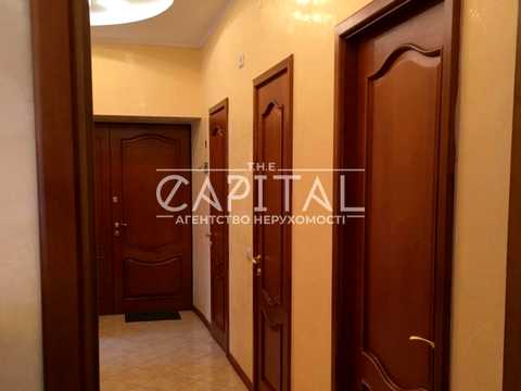 комерційна за адресою Київ, Банкова вул., 12
