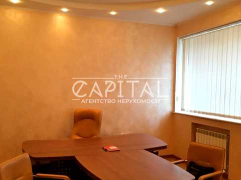 комерційна за адресою Київ, Банкова вул., 12