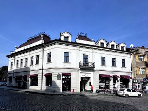 коммерческая по адресу Корзо ул., 25