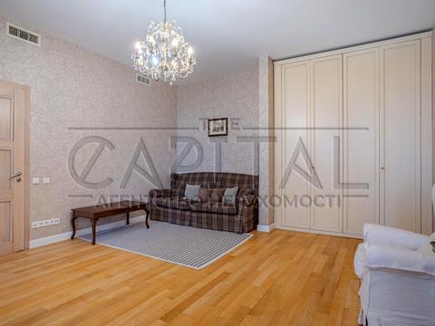 квартира за адресою Старонаводницька вул., 13