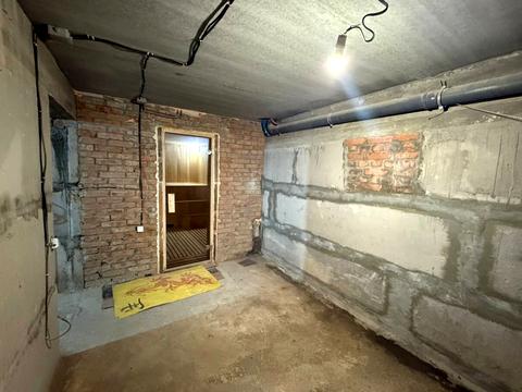 будинок за адресою Варшавська вул. (Ватутіна)