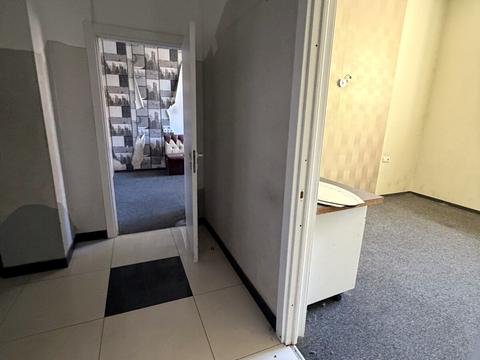 коммерческая по адресу Максима Кривоноса ул., 3а