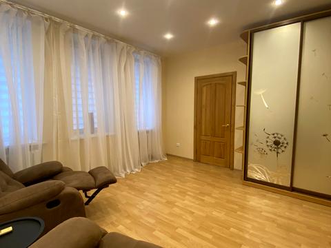квартира за адресою Дмитра Яворницького просп. (Карла Маркса), 33