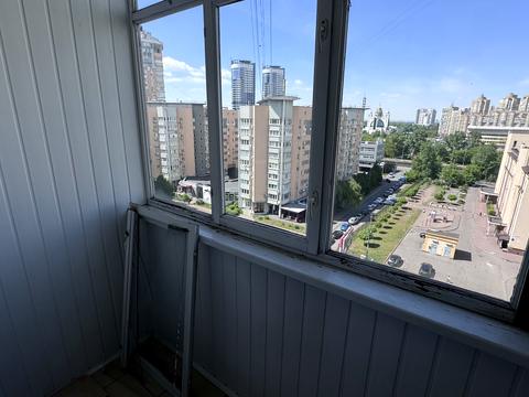 квартира за адресою Раїси Окіпної вул., 9