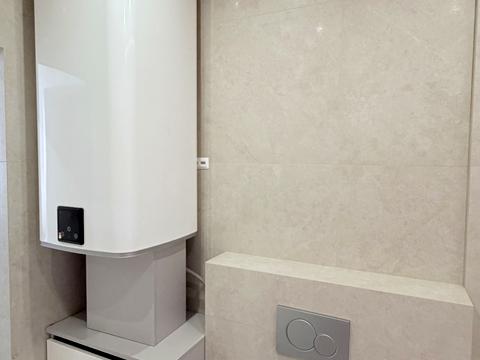 квартира за адресою Салютна вул., 2к6