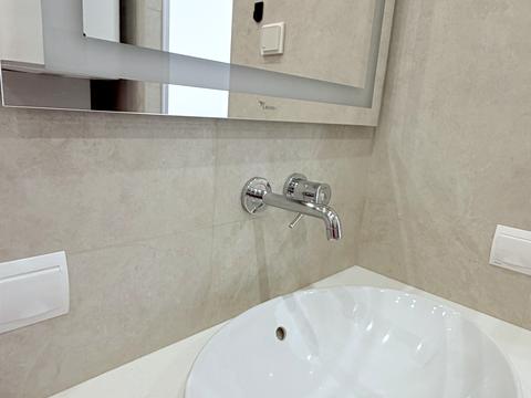 квартира за адресою Салютна вул., 2к6