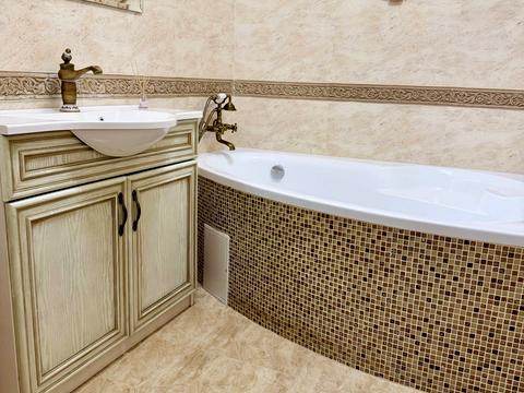 квартира за адресою Академіка Ющенка вул., 5