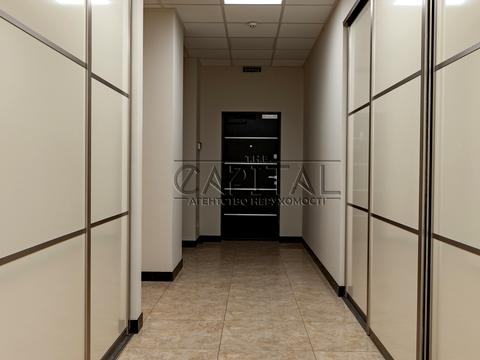комерційна за адресою Кловський узвіз, 7a