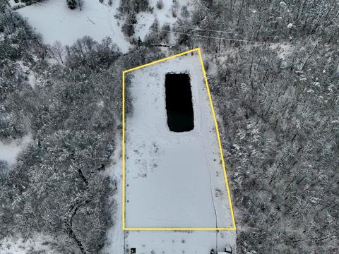 участок по адресу 
