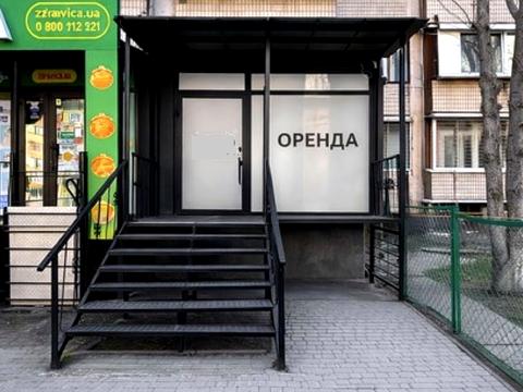 комерційна за адресою Драгоманова вул., 27