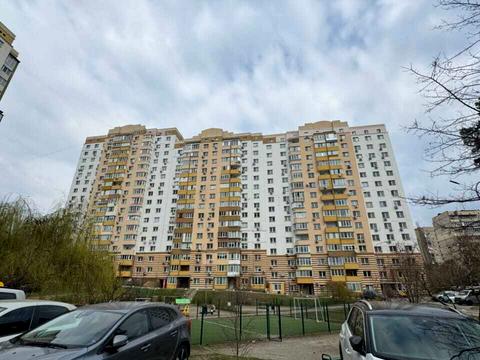 квартира по адресу Строителей ул., 14