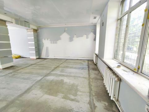 комерційна за адресою Львівська вул., 14