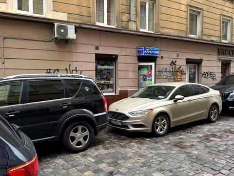 комерційна за адресою Миколая Коперника вул., 10