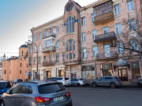 коммерческая по адресу Константиновская ул., 1